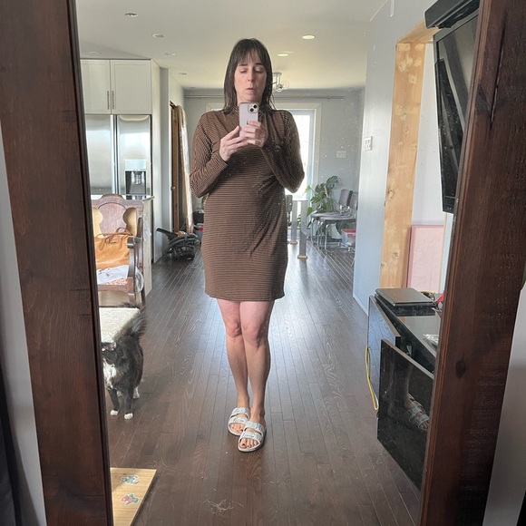 Dress by Cherry Bobbin - Picture 2 of 3